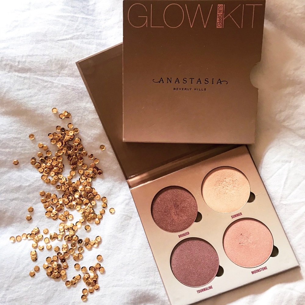 Anastasia Beverly Hills Sun Dipped Glow Kit